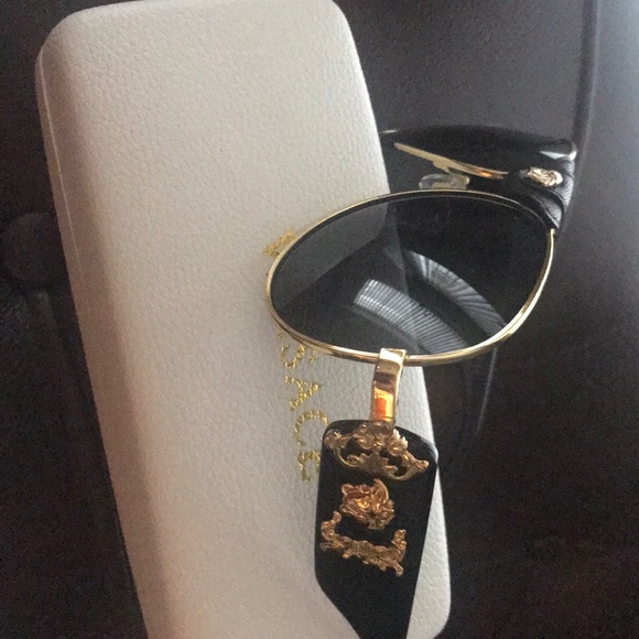 new excellent quality .. Versace Medusa.. - Picture 8 of 8